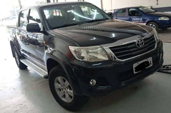 TOYOTA HILUX 2.7 SR 4X2 CD 16V FLEX 4P AUTOMÁTICO TOYOTA HILUX 2.7 SR 4X2 CD 16V FLEX 4P AUTOMÁTICO